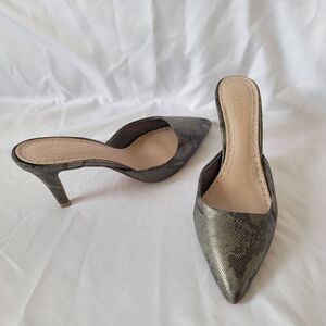 Charles by charles david womens Sz 7.5 Snaked Print heels